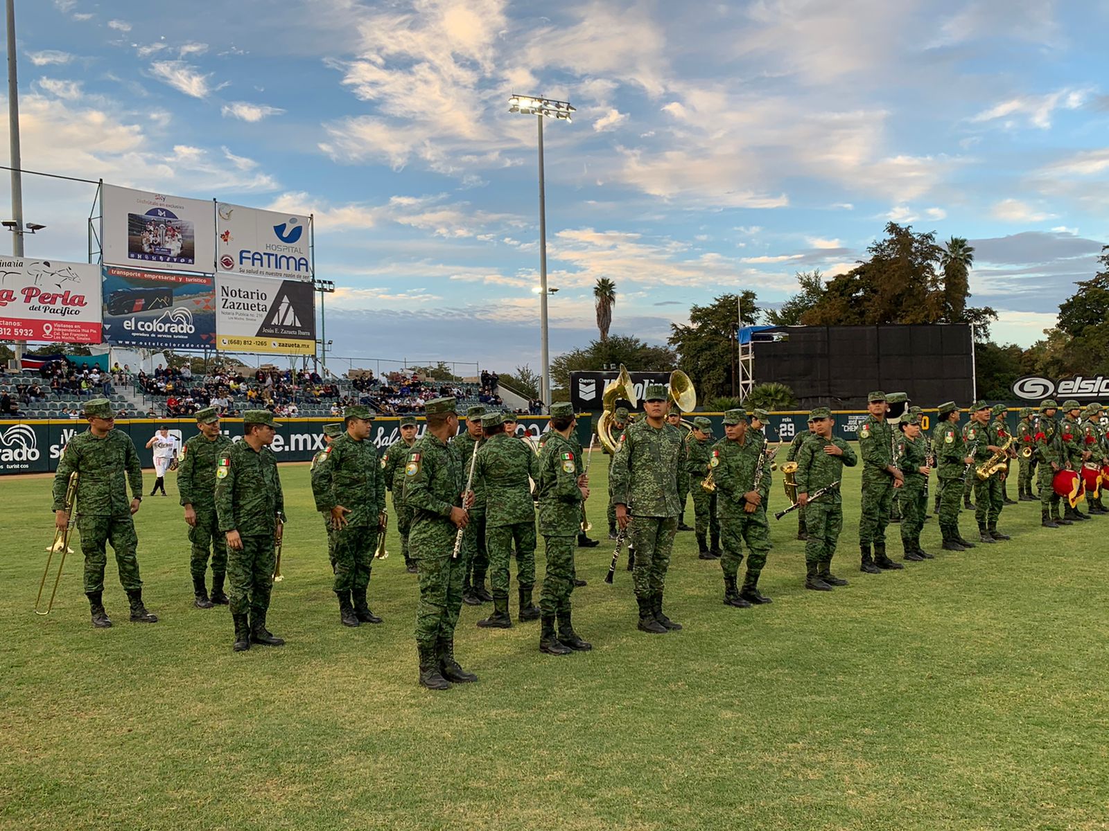 Ejército Mexicano pone ambiente en la final de Cañeros vs Algodoneros
