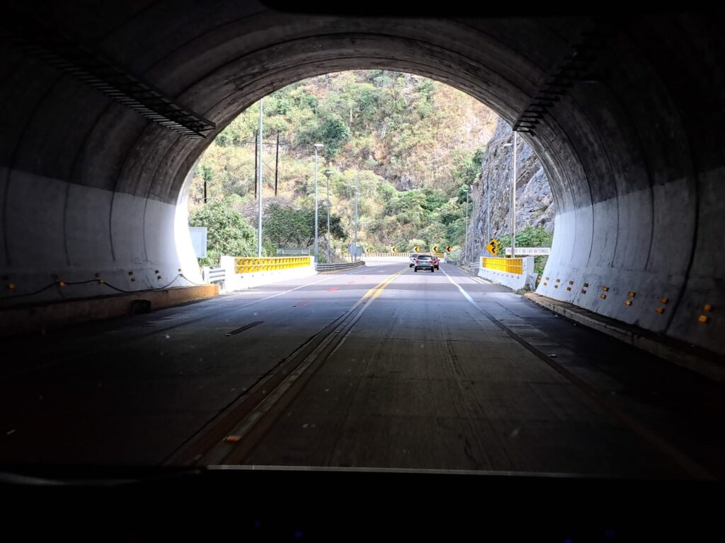Buscan reforzar vigilancia en la supercarretera Mazatlán Durango