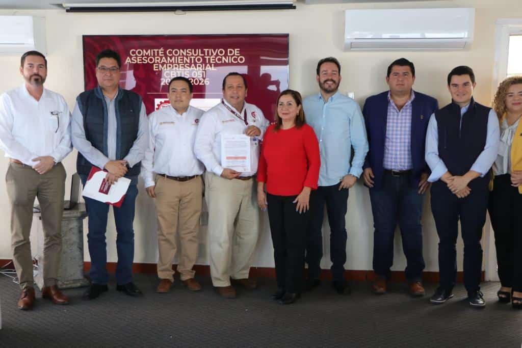 Estudiantes del CBTis 51 tendrán más oportunidades de desarrollo