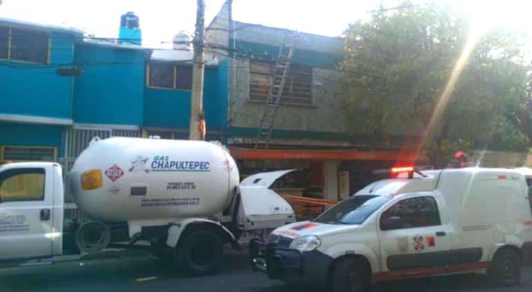 ¡Tragedia en el trabajo! Hombre muere al caer desde 8 metros de altura tras despachar gas en una casa