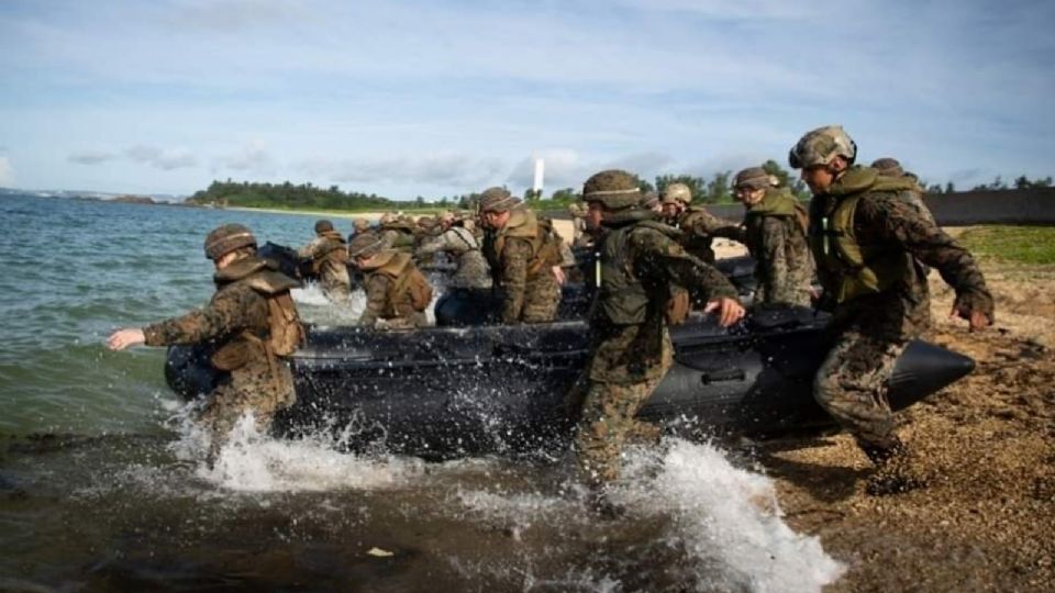 EU grupo de Marines a Japón