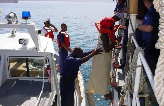 EU regresa a su país de origen a más de 907 cubanos y haitianos