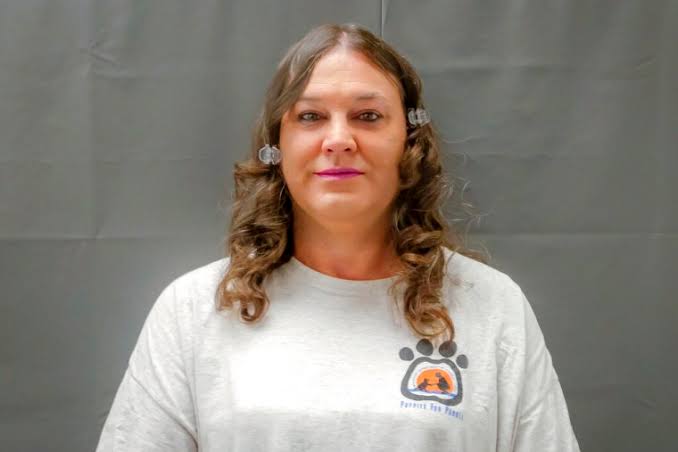 Ejecutará Estados Unidos a la primera mujer transexual; la acusan de violación y homicidio