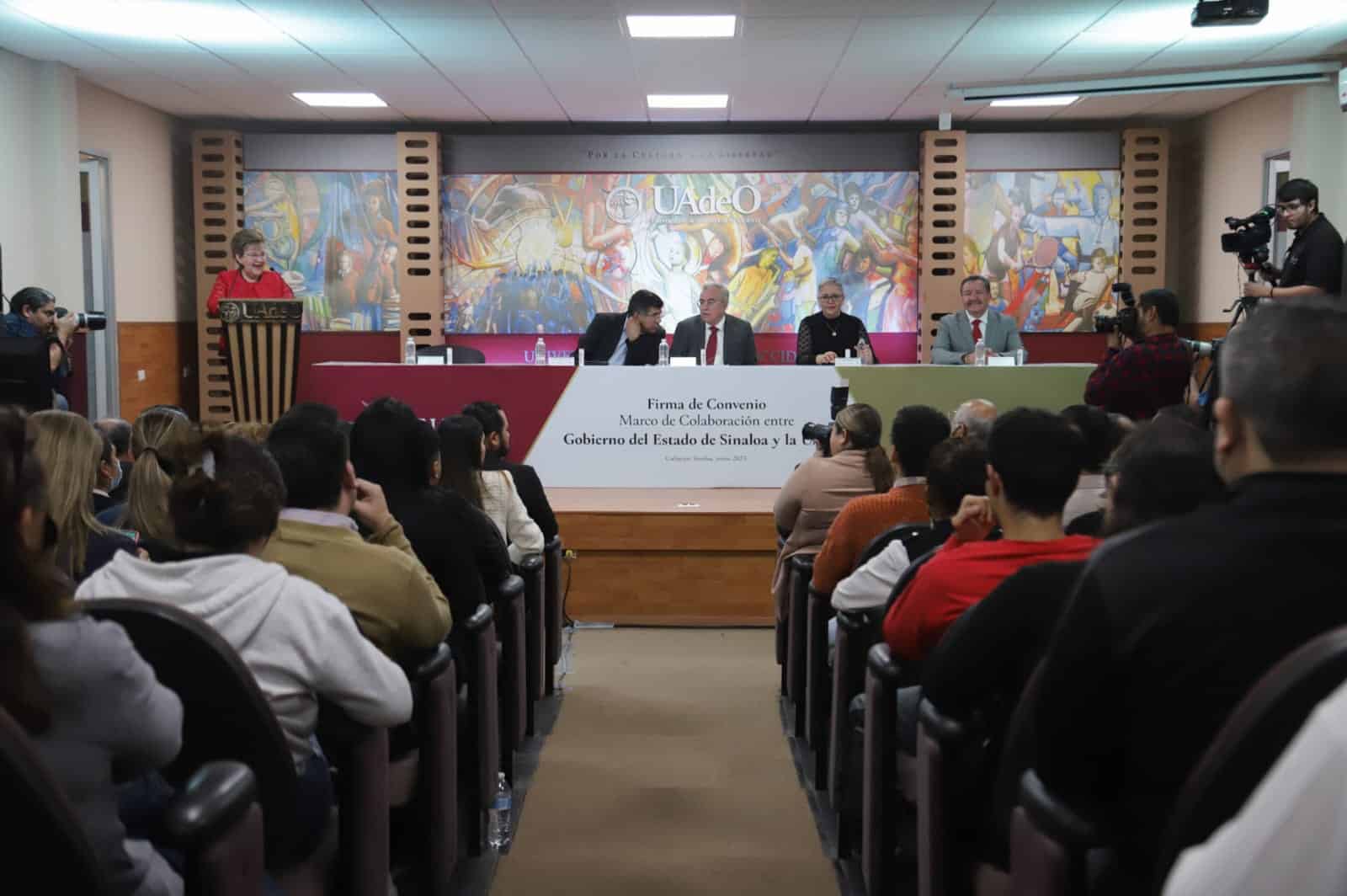 Firman convenio Estado y UAdeO (3)