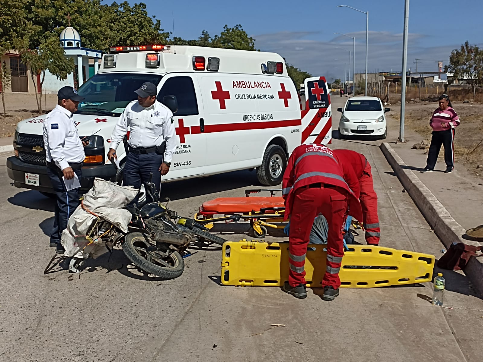 Guamúchil Policíaca Cruz Roja Tránsitos Motociclista Choque