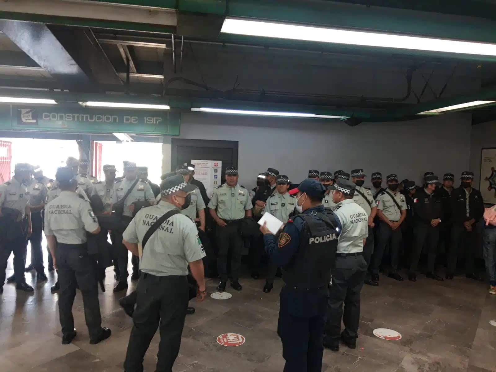 Guardia Nacional en el Metro de CDMX