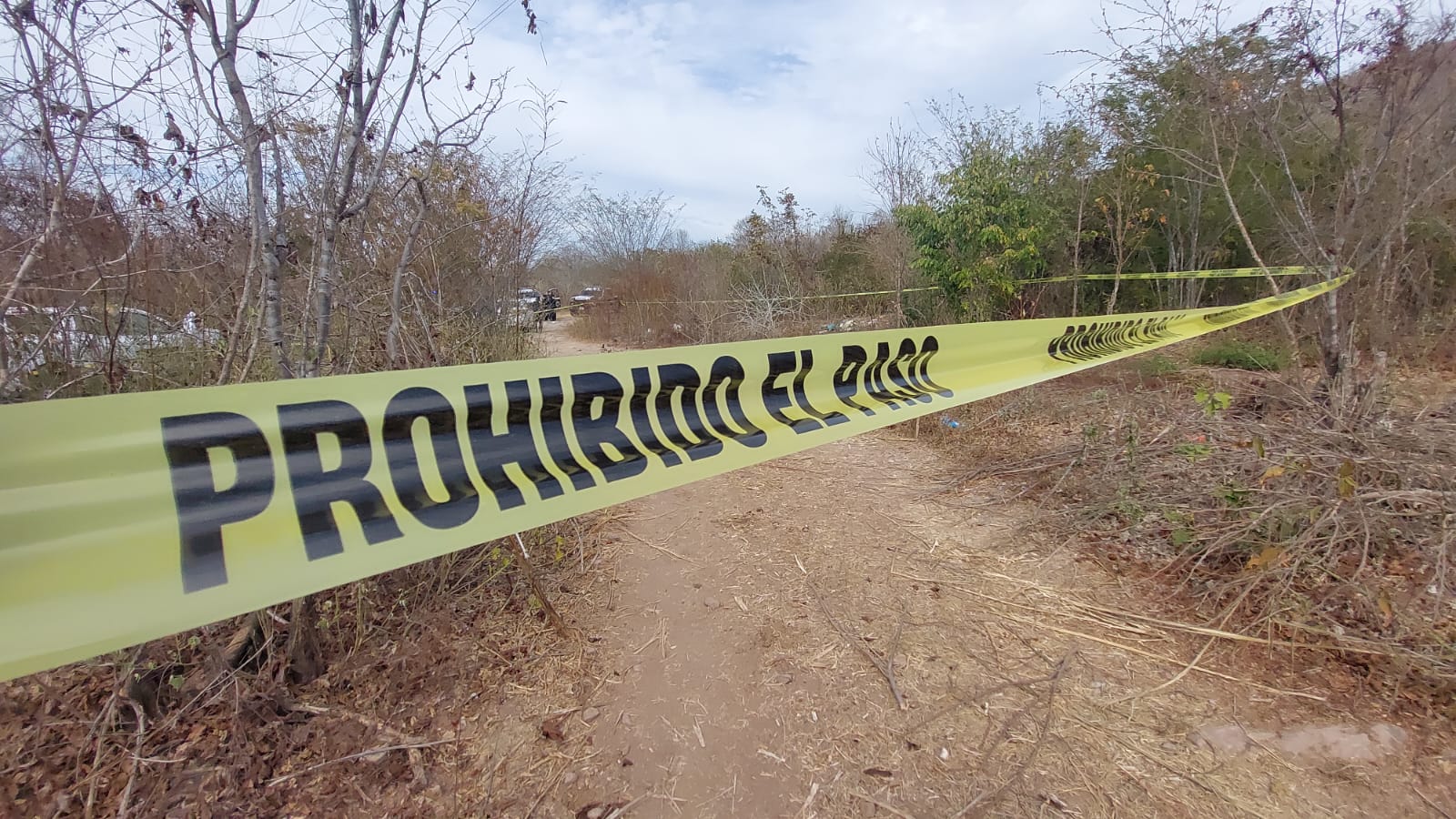Hallan a hombre asesinado a golpes al sur de Culiacán (4)