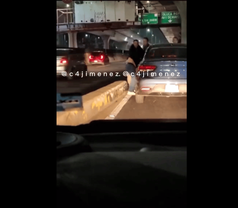 Hombre es golpeado tras agredir a adulto mayor