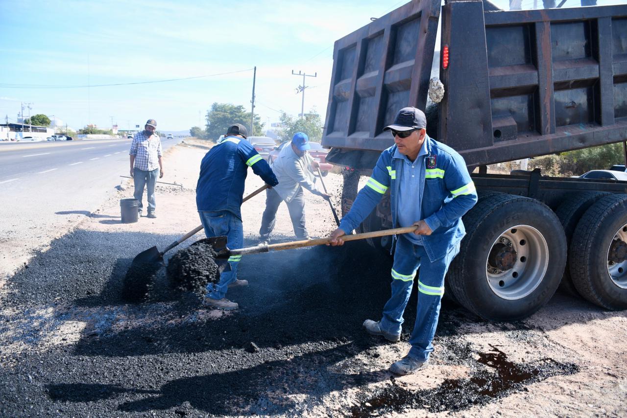 Reanudan la campaña de bacheo en Guamúchil y se atenderá de manera prioritaria el centro de la ciudad