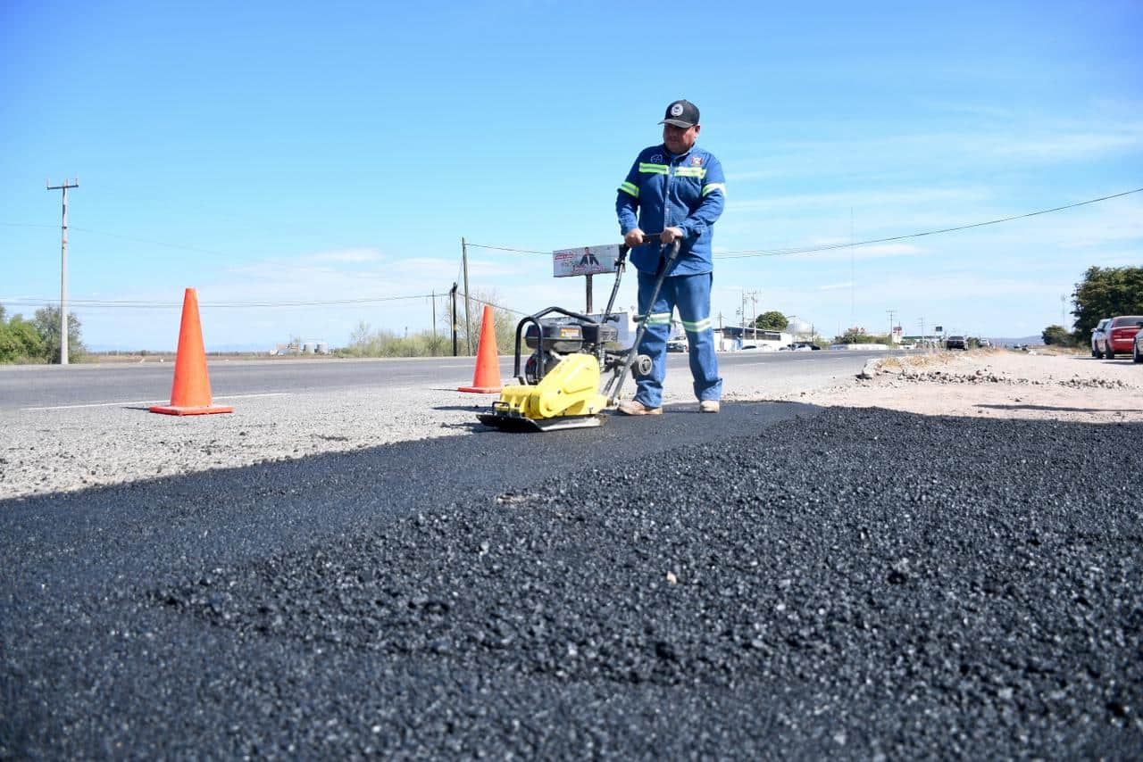 Reanudan la campaña de bacheo en Guamúchil y se atenderá de manera prioritaria el centro de la ciudad