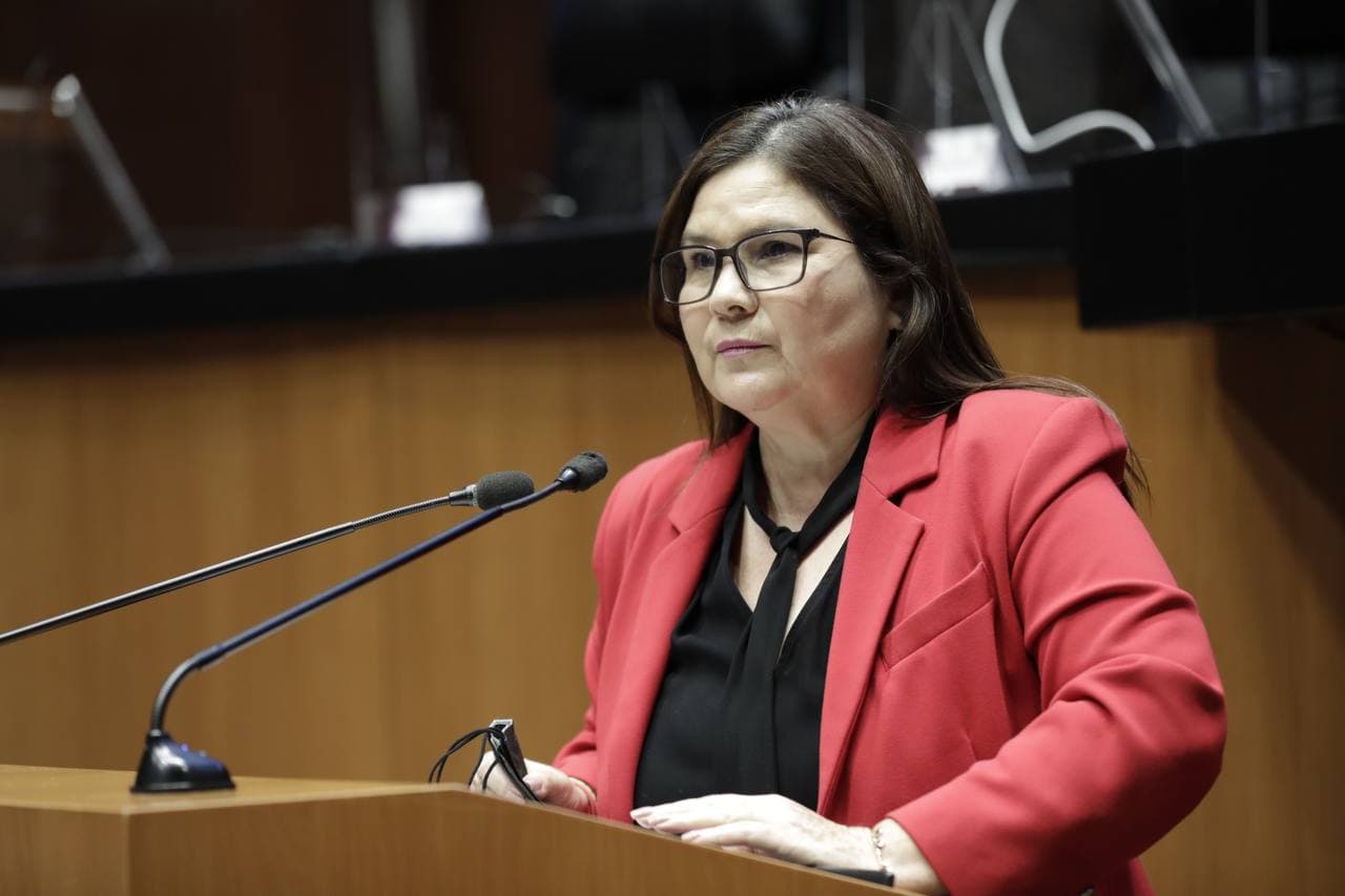 Imelda Castro Castro