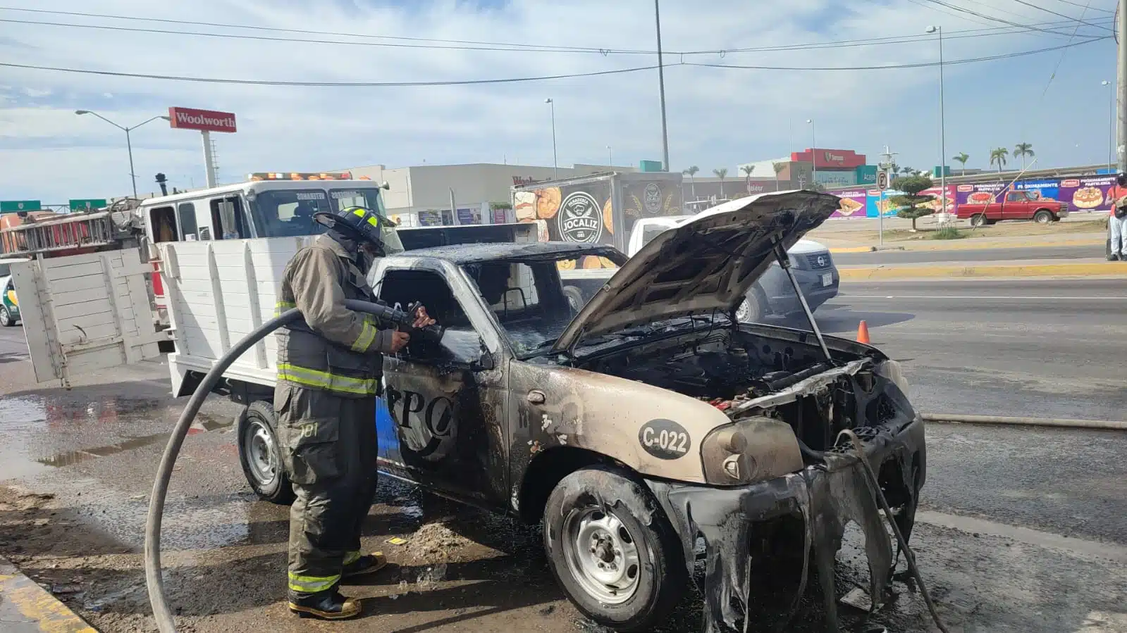 Incendio Paquetería Mazatlán Policíaca 4