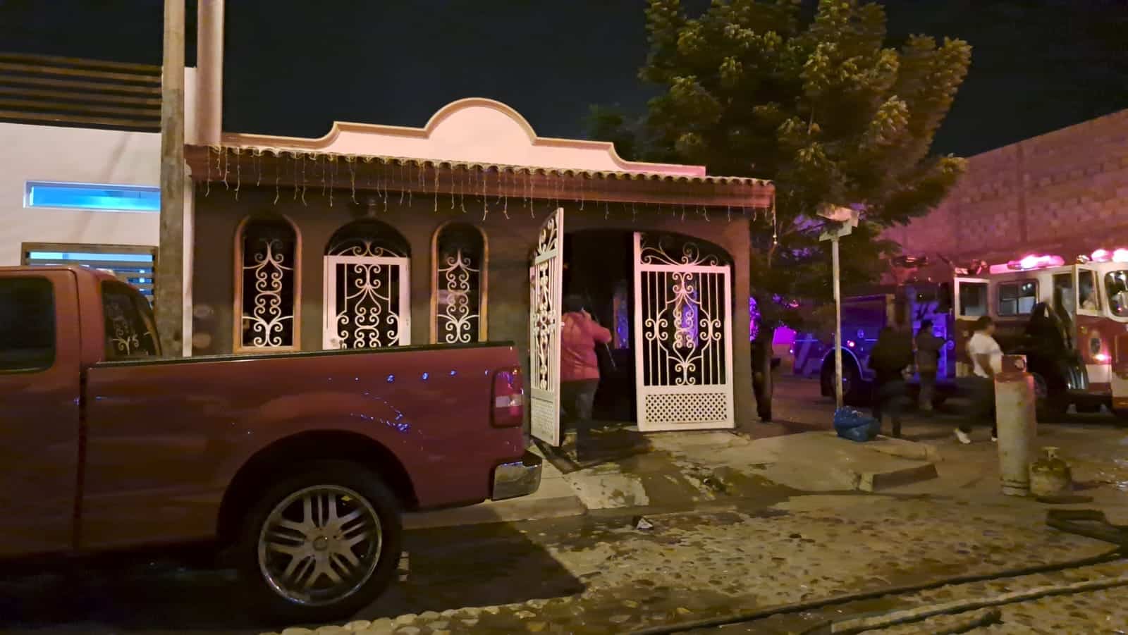 Se incendia una vivienda en Fuentes del Valle, en Mazatlán
