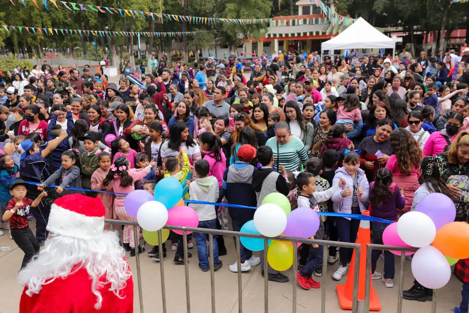 Llegó el Día de Reyes en Guasave; asisten más de 2 mil niños