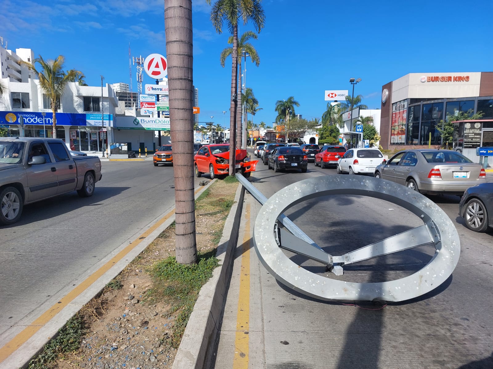 Luminaria UFO accidente Policíaca Mazatlán