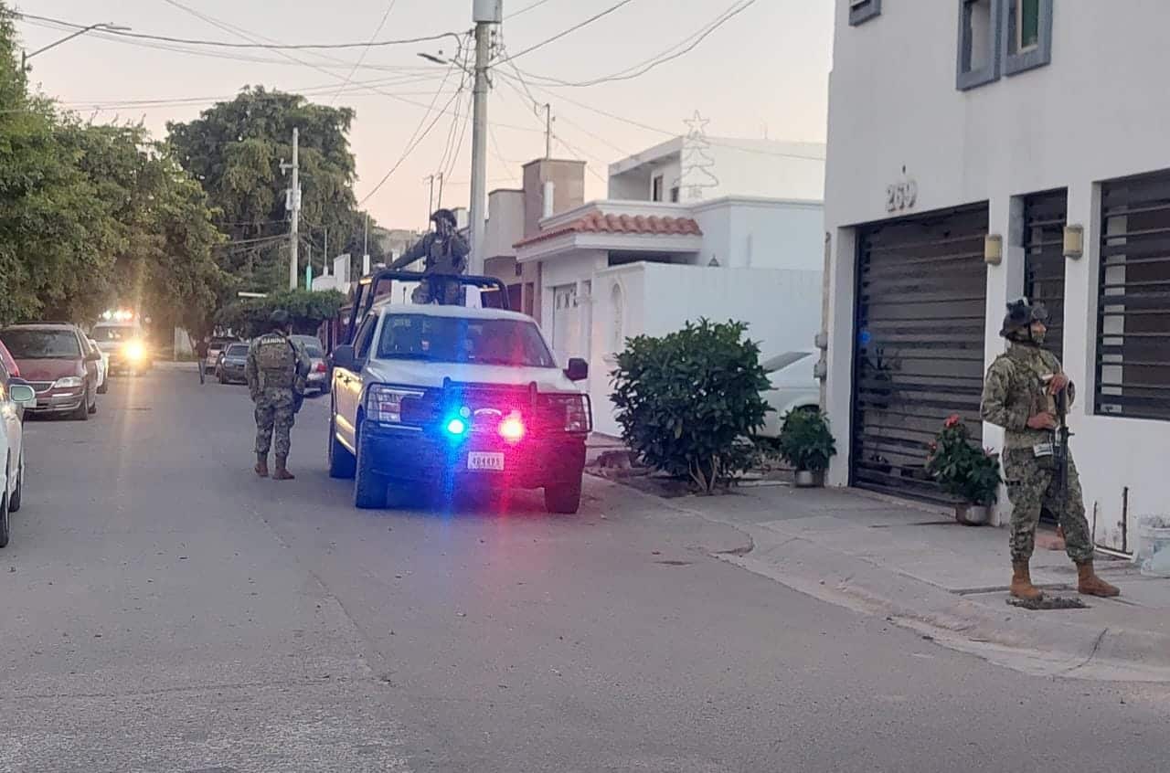Se movilizan marinos a una vivienda del sector poniente de Guasave
