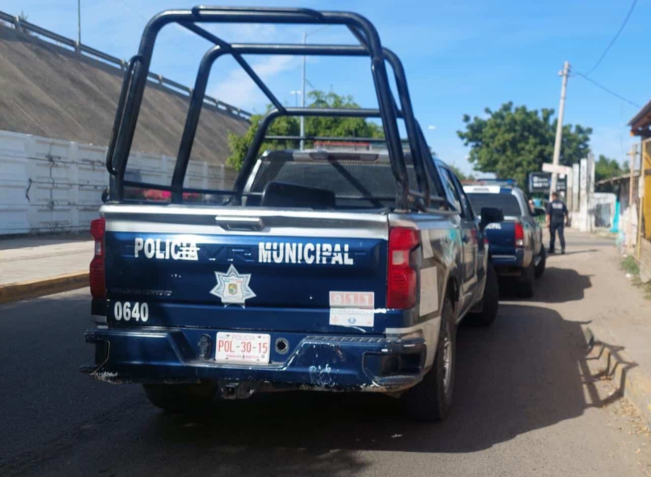 Policías