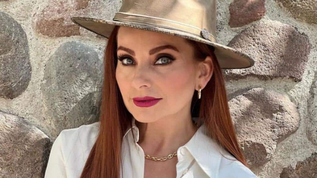Reaparece Elizabeth Álvarez qué dijo ante la infidelidad