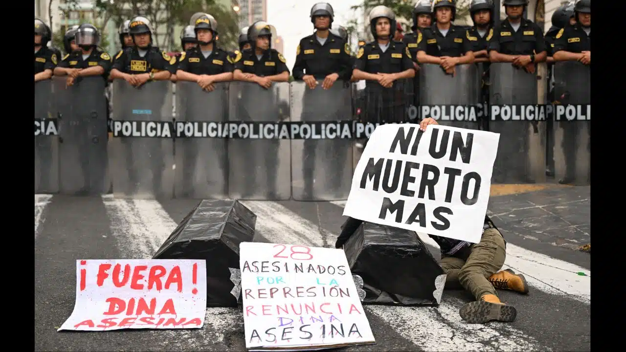 Reinician protestas en Perú en contra de Dina Boluarte