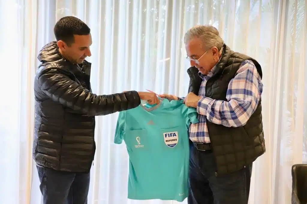 Rocha Moya recibe a Cesar Ramos (1)
