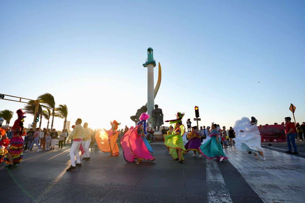Se lucen aspirantes a reinados del Carnaval de Mazatlán 2023 (2)