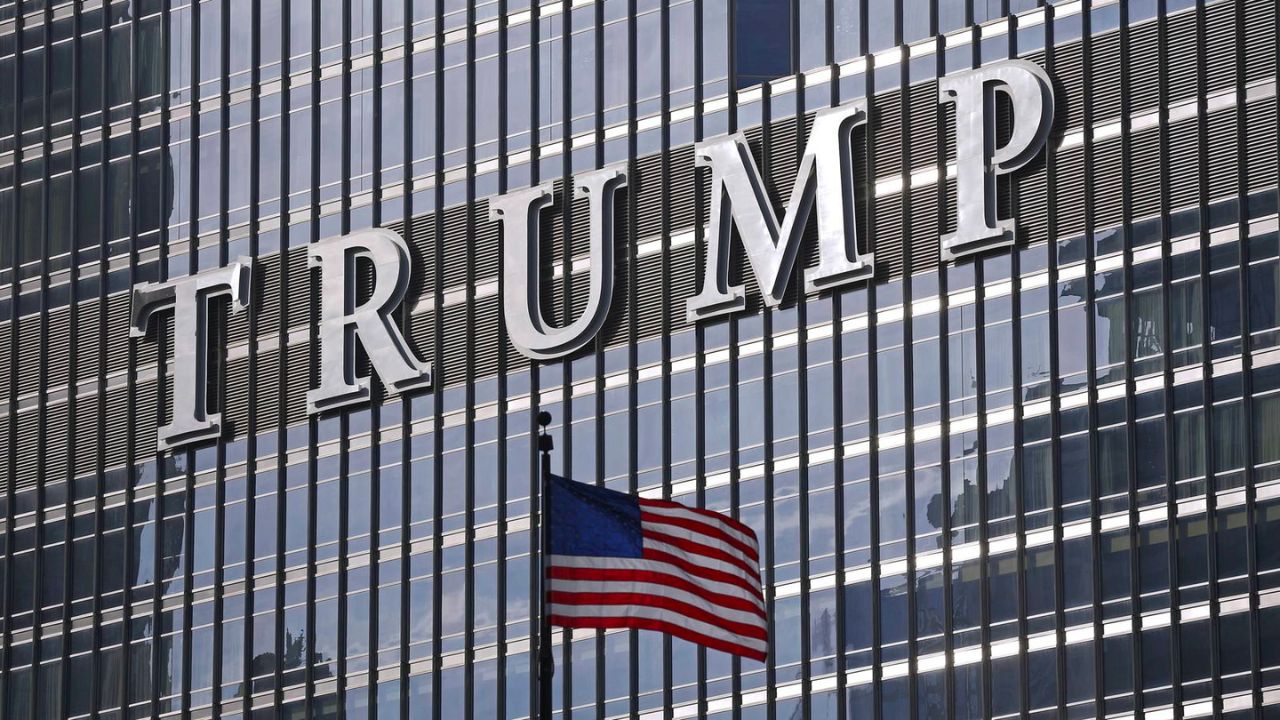 ¡Por fraude! Multarán con 1.6 millones a compañía de Donald Trump