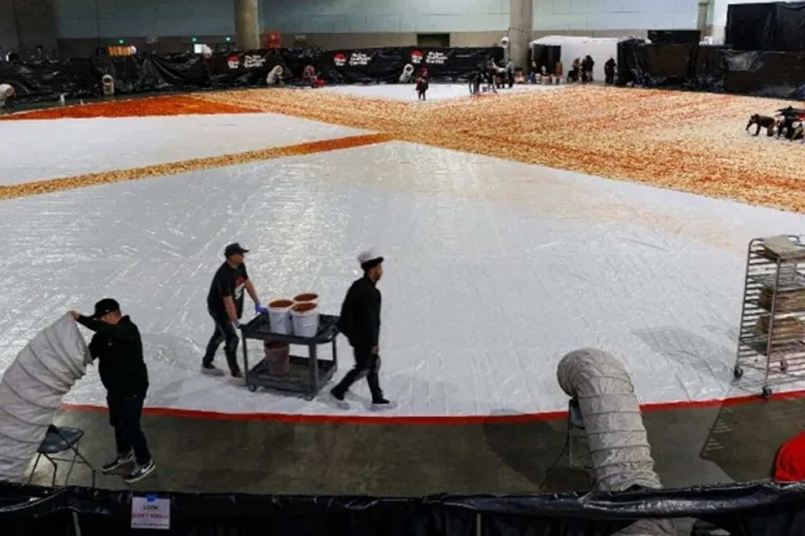 Te imaginas una pizza de 68 mil rebanadas