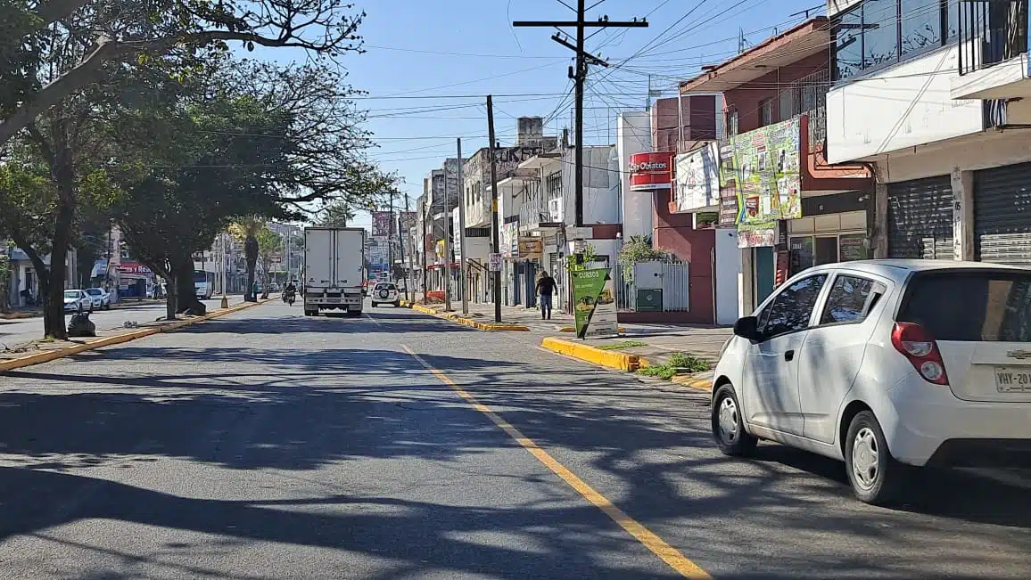 Rechaza Canaco Mazatlán creación del carril preferencial en avenida Ejército Mexicano