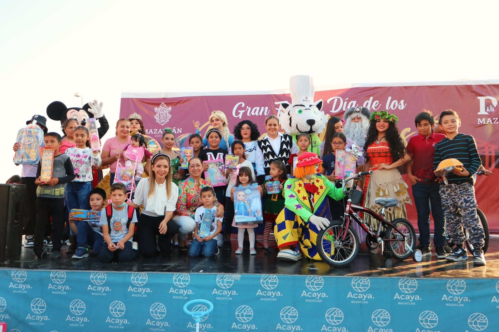 Con un gran festejo, concluye campaña "Un Juguete por Sonrisas, DIFundamos Alegría"