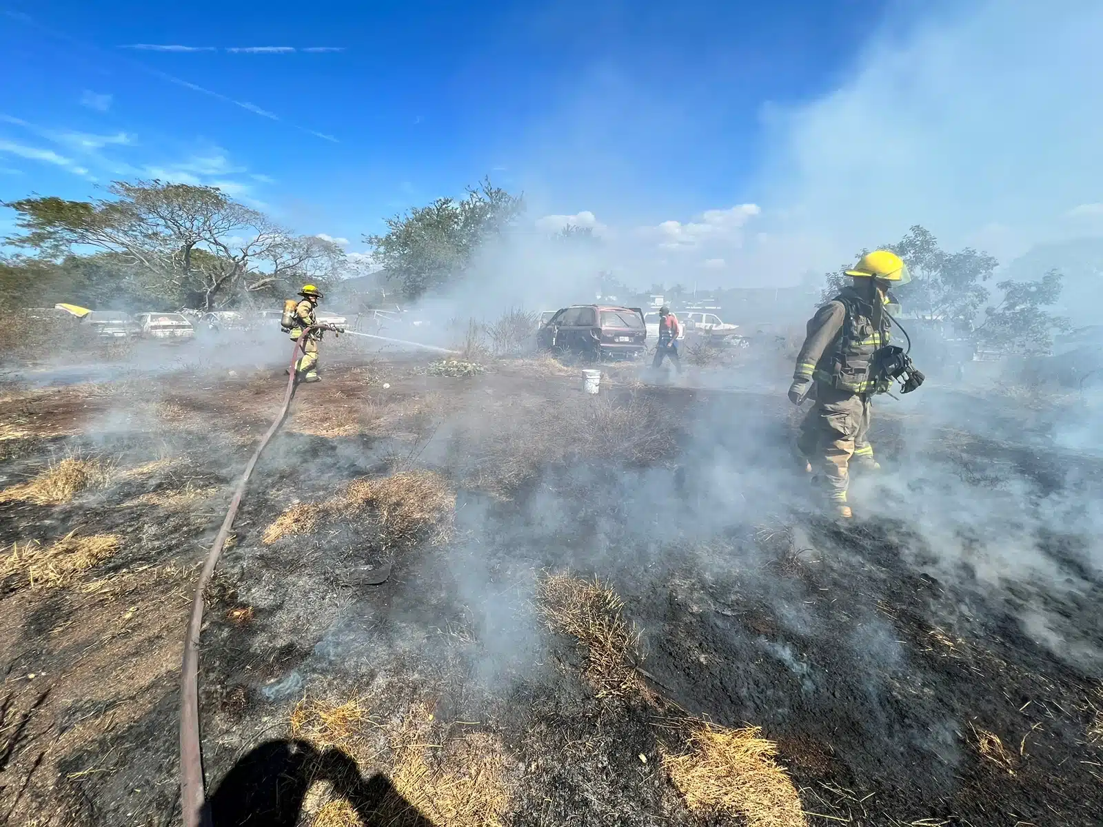 ¡Movilización! Causa alerta un connato de incendio en restaurante de sushis en Mazatlán