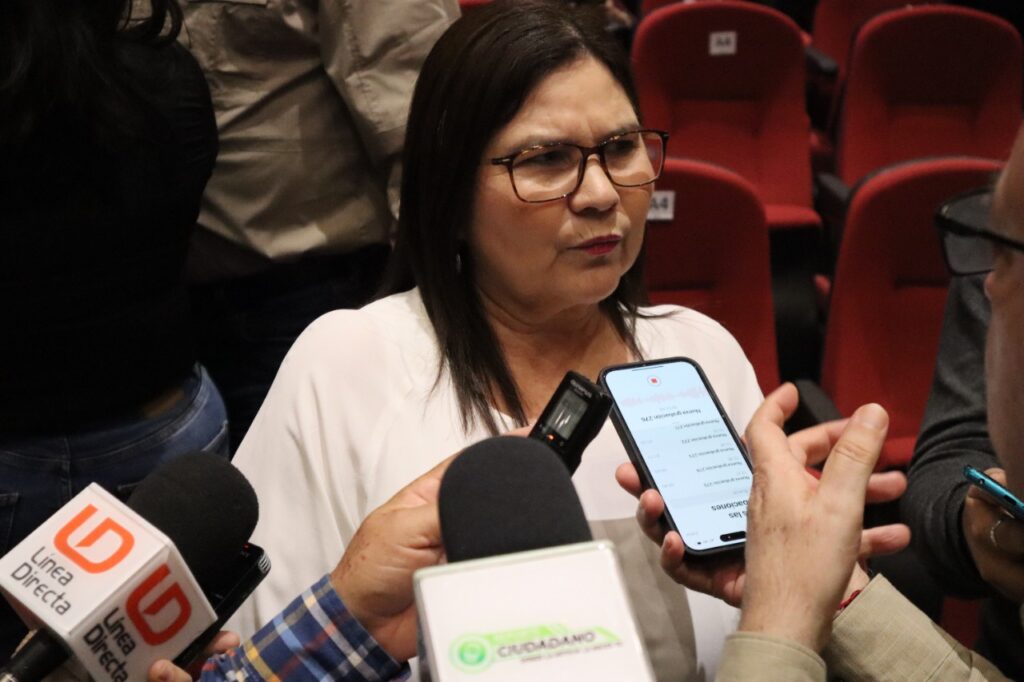 Diputada federal Ana Ayala rinde primer informe de labores/ Fotos Rodrigo Haro