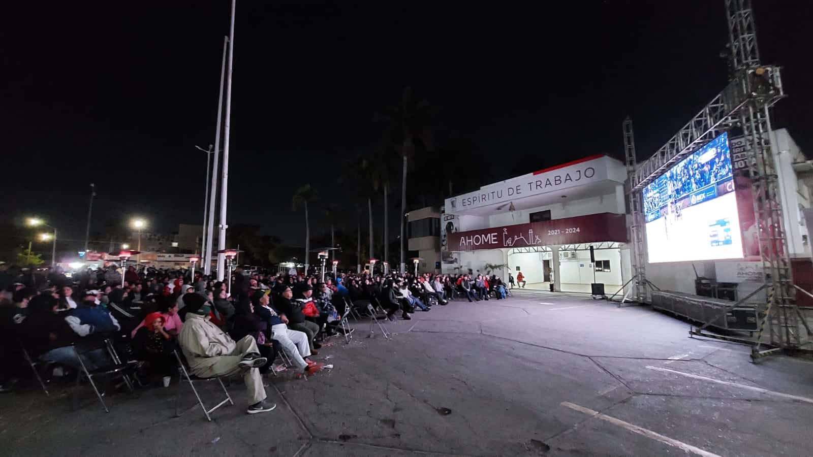 ¡Sin frío! Les ponen calentones para que vayan a ver la final de la LMP al palacio