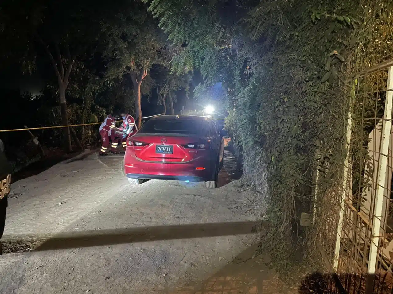 ¡Quedó en el asiento del copiloto! Asesinan a hombre y lo abandonan en un carro en Aguaruto 