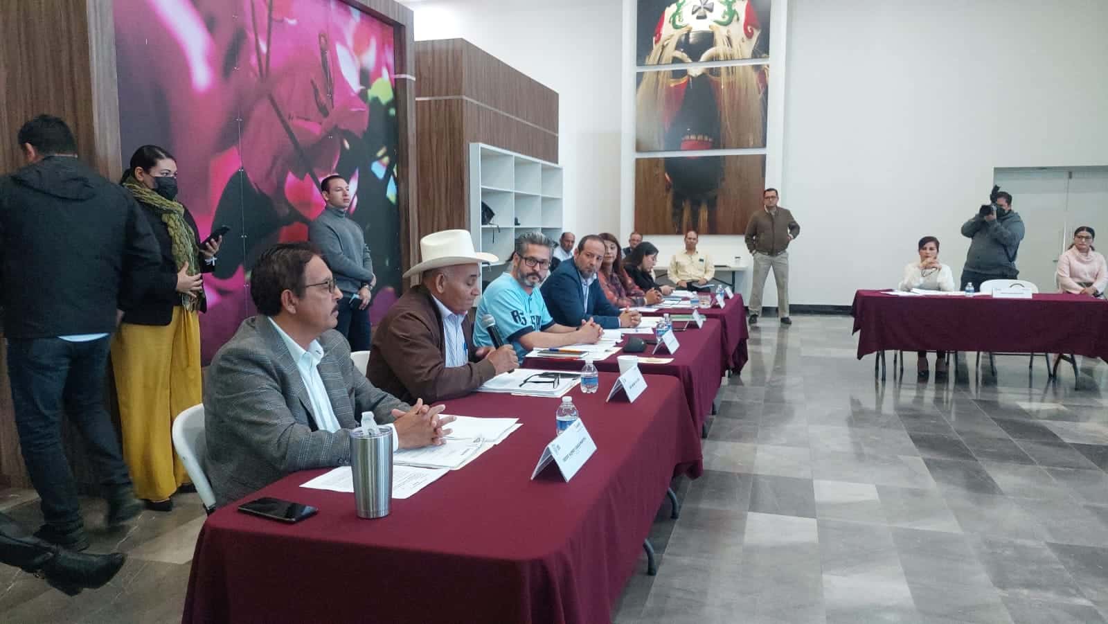 Tranquilo alcalde de Guasave, él no se subió el sueldo