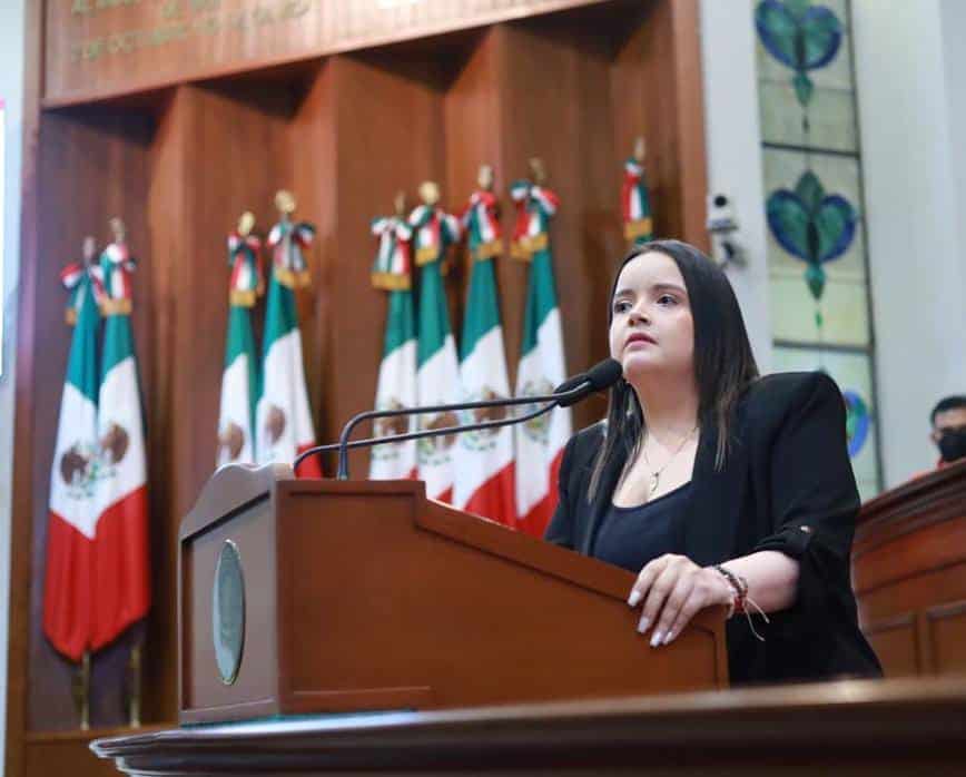 Coordinadora del Grupo Parlamentario del Partido Revolucionario Institucional (PRI), Cinthia Valenzuela Langarica