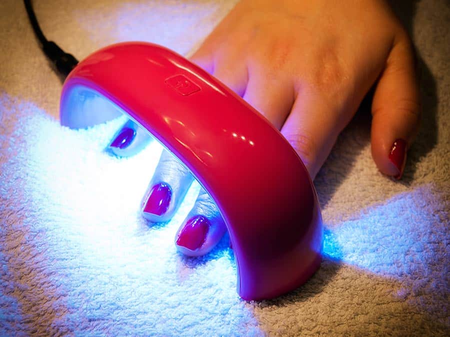 ¡Aguas! El secador de esmalte podría dañar el ADN de tus manos