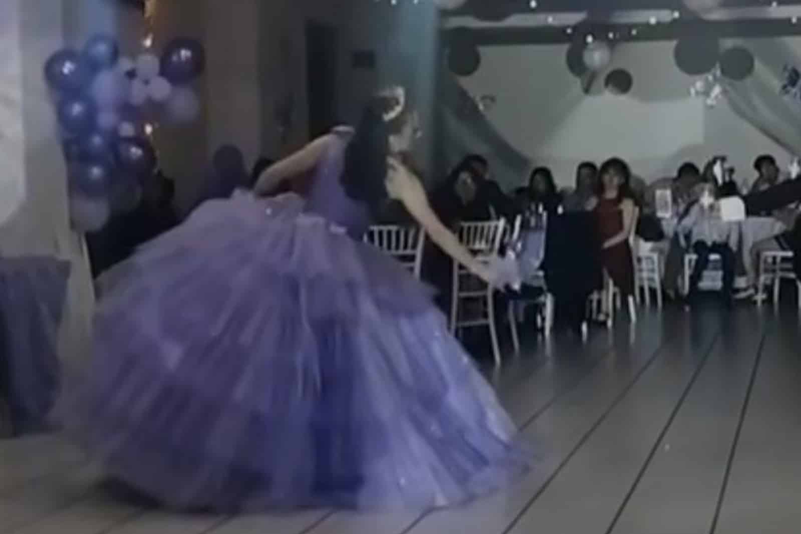 ¡Poca vergüenza! Chambelanes dejan plantada a quinceañera