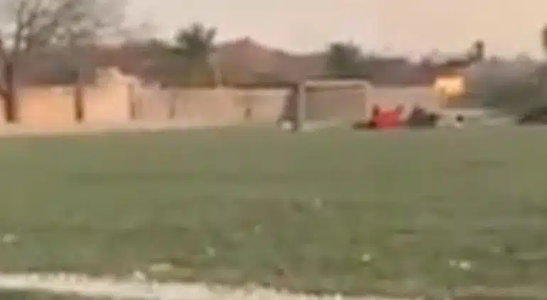 VIDEO: ¡Momento de terror! Niño sufre ataque de pánico tras fuerte balacera en Sonora