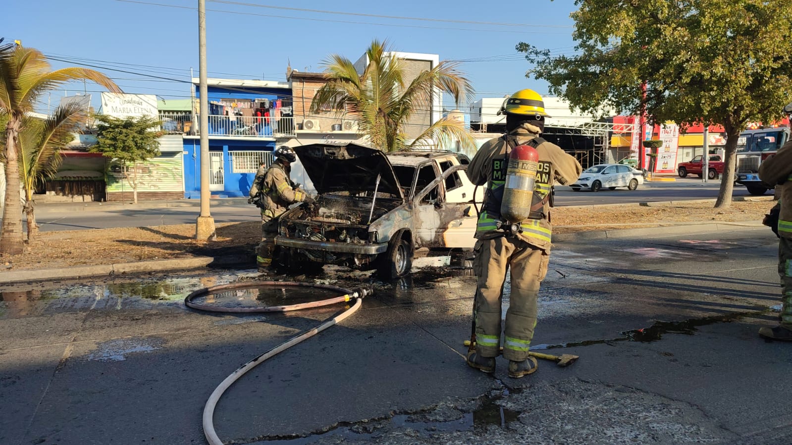 Camioneta Incendio Mazatlán