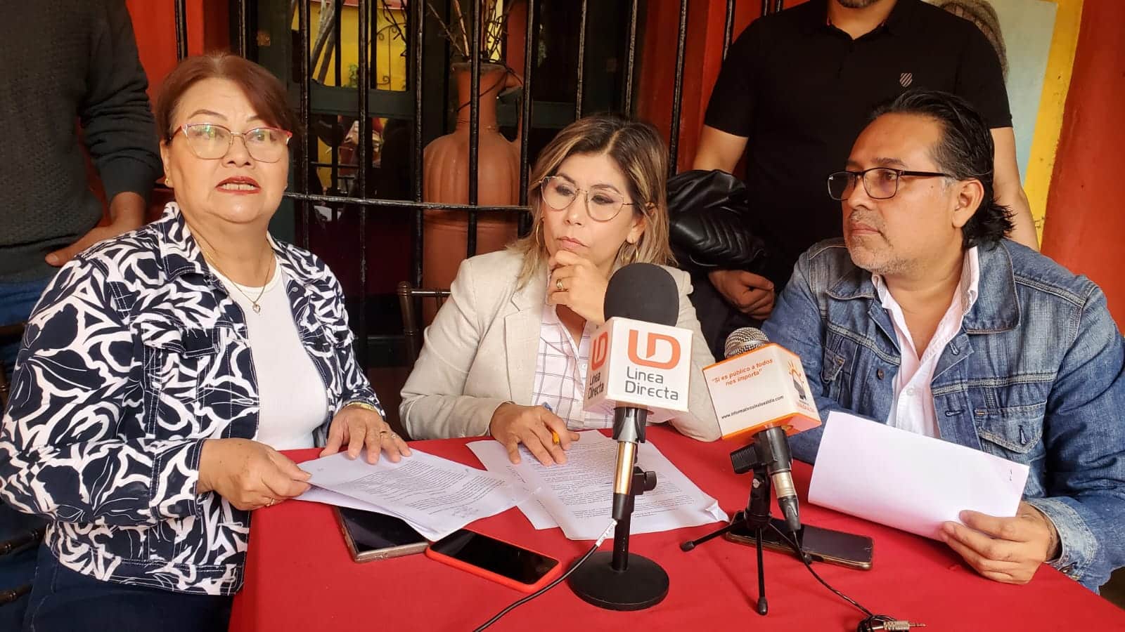 Denuncian que un grupo intenta controlar la escuela