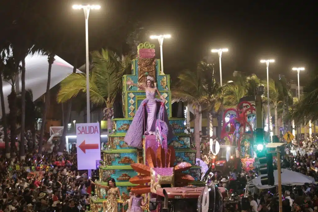 Derrama Económica Carnaval Desfile Fiestas carnestolendas Mazatlán 2023