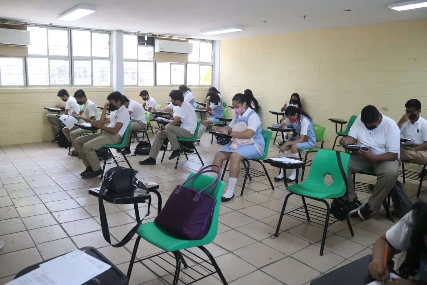 Busca SEPyC dotar de sicólogos y médicos a escuelas, con apoyo de la UAS y empresarios