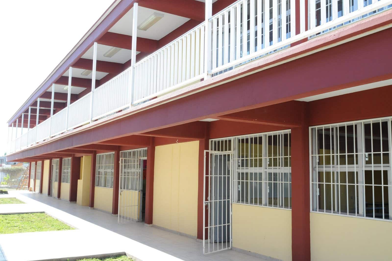 Tienen meses sin maestro de Informática en la Secundaria 94 de Los Mochis; piden solución