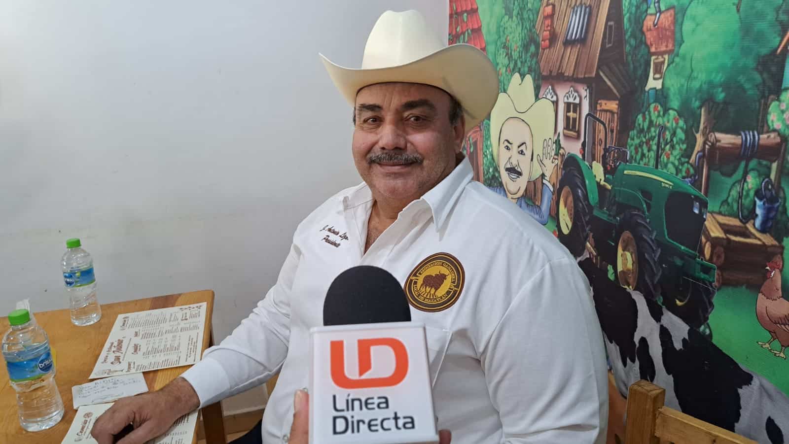 Alza al precio de la leche es insuficiente para el productor, pero tenemos un aliciente: Ganaderos