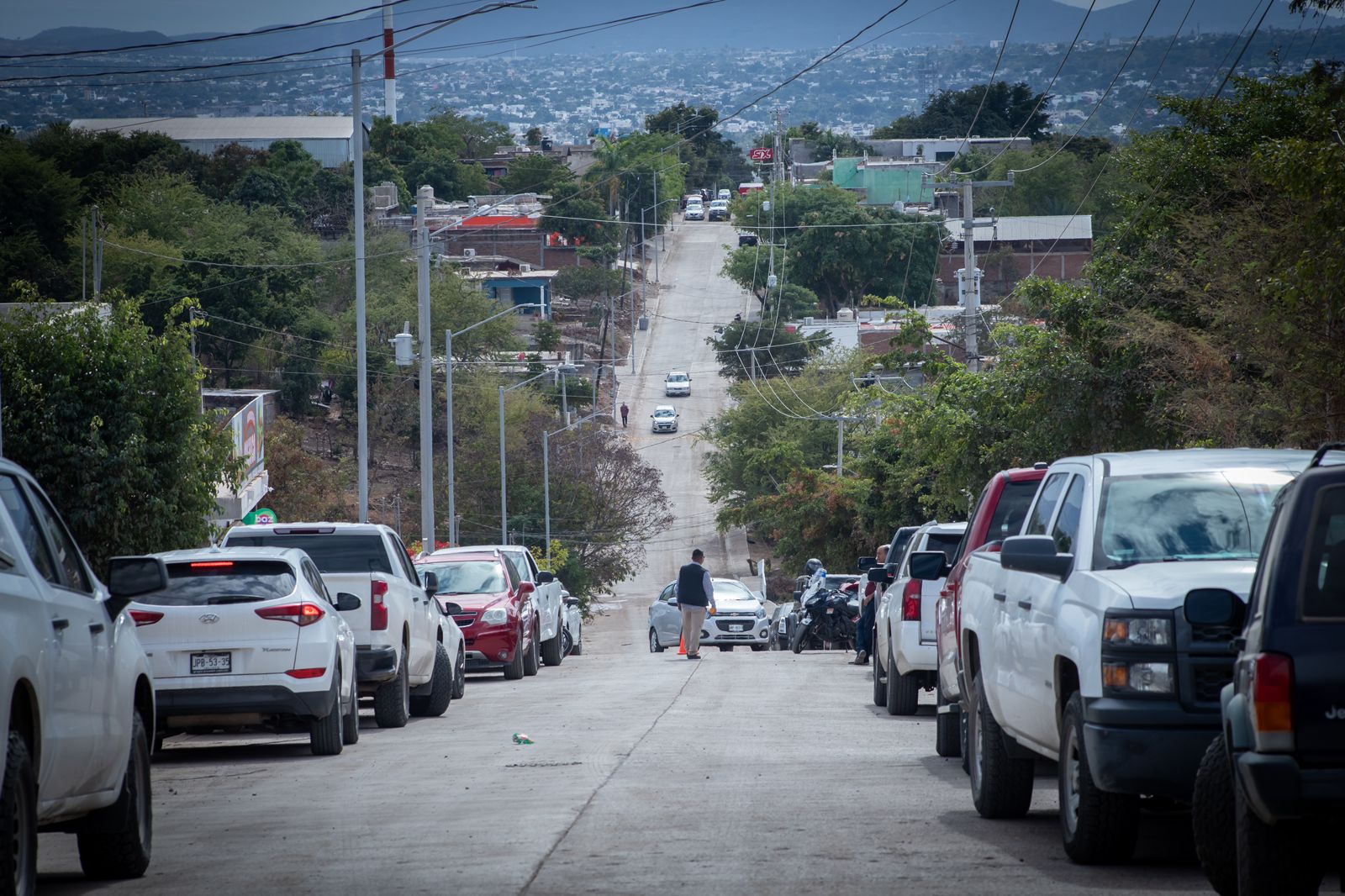Gobierno Estado y Ayuntamiento pavimentan cinco calles más en Culiacán (12)