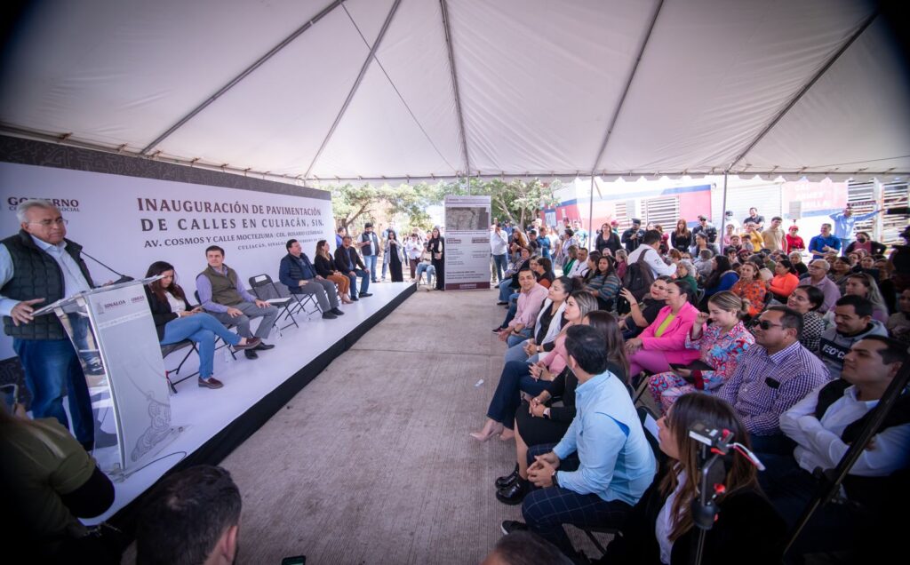 Gobierno Estado y Ayuntamiento pavimentan cinco calles más en Culiacán (17)