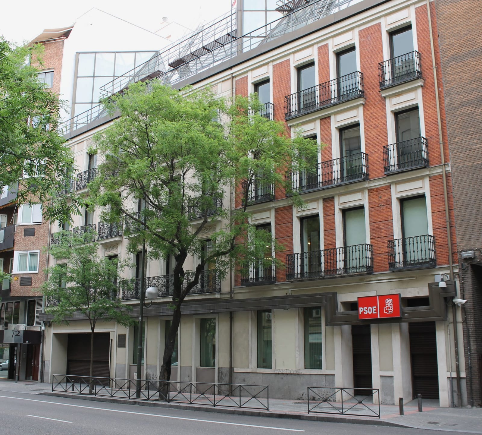 Hombre se inmola frente al consulado de Marruecos en España