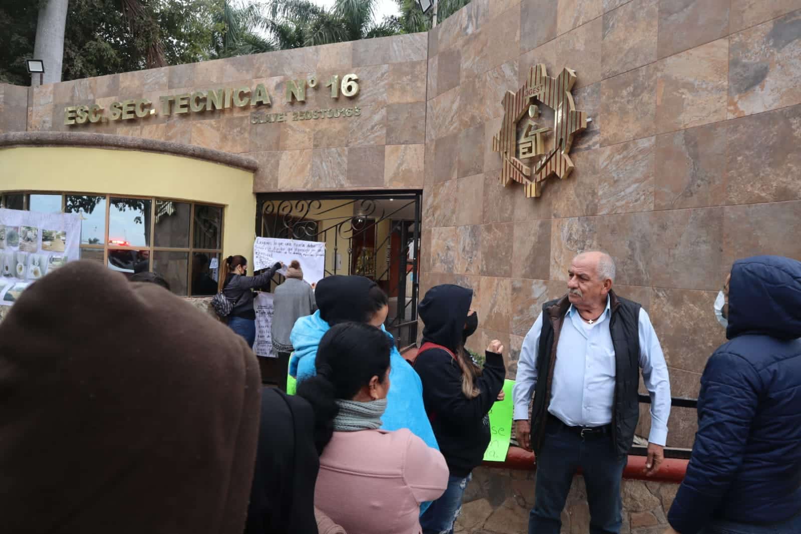 Manifestación Secundaria 9 de Diciembre Los Mochis Ahome