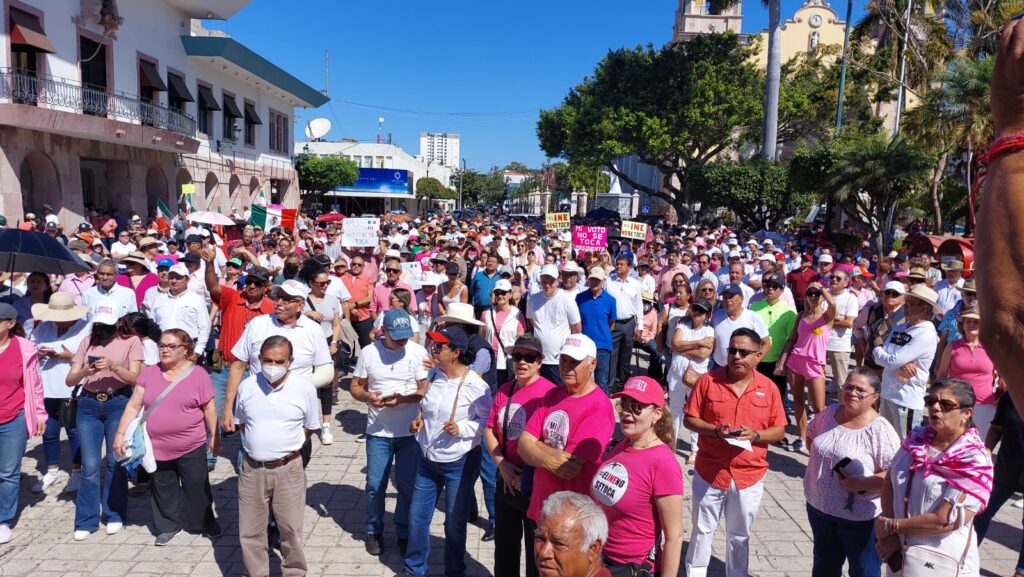 Marcha INE Mazatlán 2