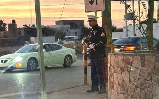 Marine cruza la frontera cada San Valentín en busca de su viejo amor